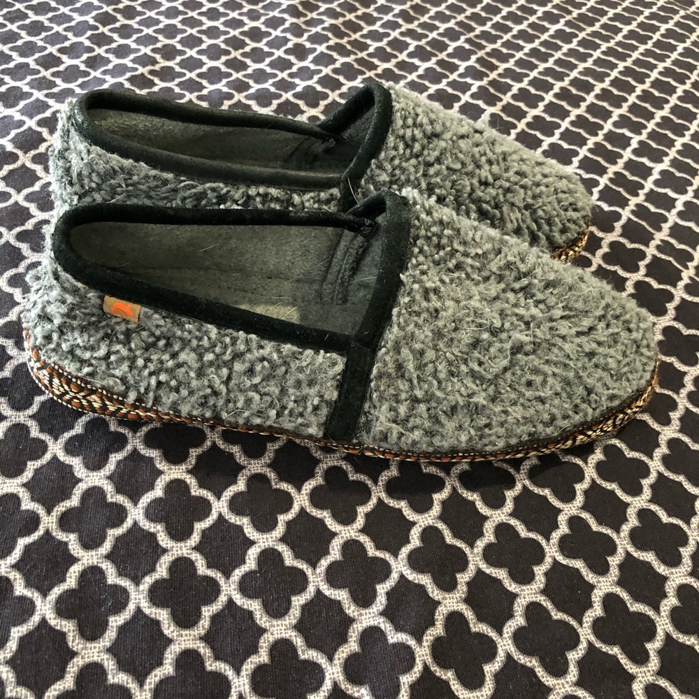 Acorn Womens Slippers Woven Trim Moccasins Stormy Grey Sz 10 Dd12
